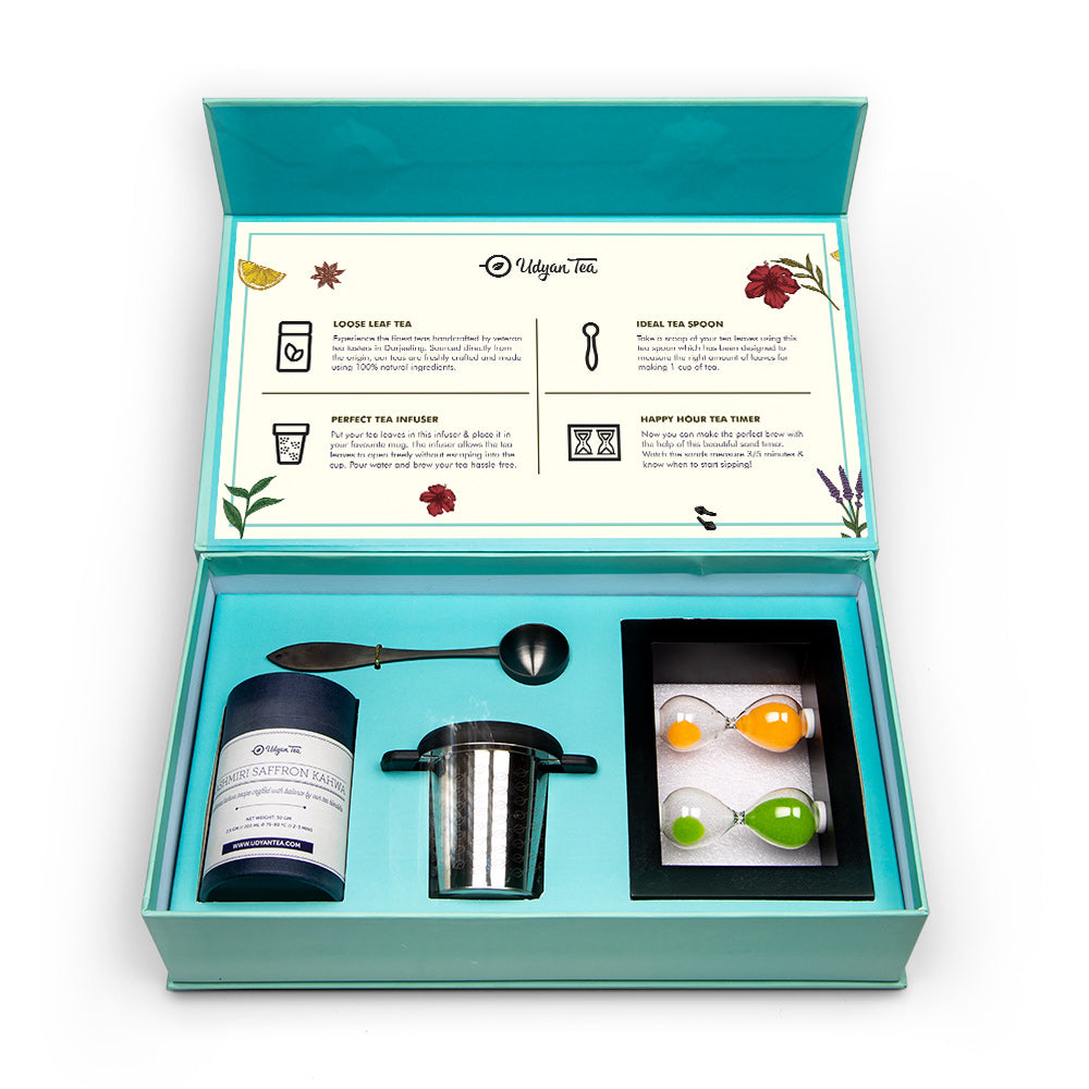 The Essentials gift set with a tea infuser